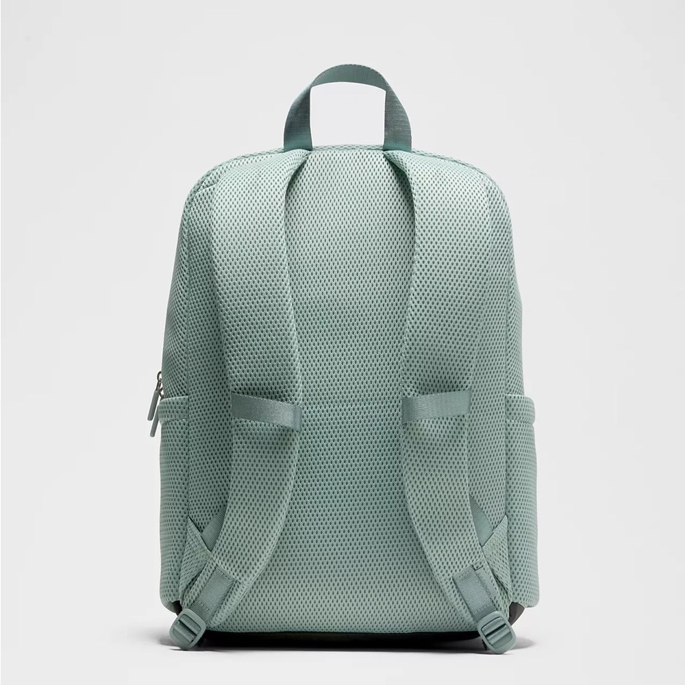 Lululemon Everywhere Backpack 22L Knit Mesh- Crater Blue - Picture 8 of 11